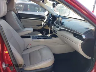 2019 Nissan Altima 2.5 Platinum with VIN 1N4BL4FV9KC100888, listed as a IAAI auction lot 41742079 with 88,212 mi miles. Bid and sale history available at carsss.com. Image 5.