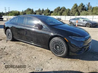 2022 Mercedes-Benz EQS with VIN W1KCG2DB0NA004525, listed as a Copart auction lot 71846334 with 42,793 mi miles and Salvage Title. Bid and sale history available at carsss.com. Image 4.