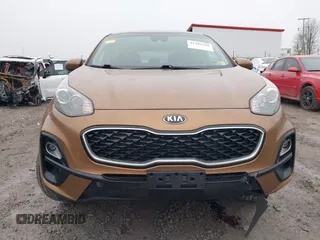 2020 Kia Sportage LX with VIN KNDPMCAC1L7807586, listed as a IAAI auction lot 41485581 with 28,941 mi miles. Bid and sale history available at carsss.com. Image 12.