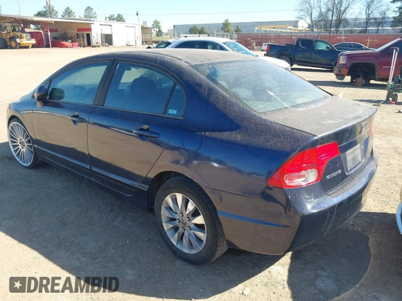 2008 Honda Civic LX z VIN 1HGFA16538L043243, wystawiony jako IAAI lot #41795030 z przebiegiem 225 639 mil mil oraz . Historia ofert i sprzedaży dostępna na DreamBid. Obrazek 3.