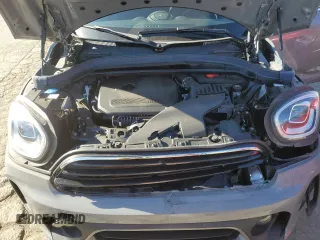 2021 MINI Countryman Oxford Edition with VIN WMZ23BR04M3M78361, listed as a Copart auction lot 42338155 with 11,235 mi miles and Salvage Title. Bid and sale history available at carsss.com. Image 11.