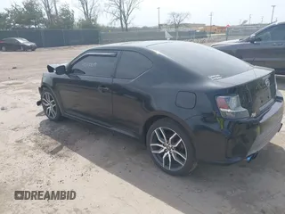 2015 Scion tC z VIN JTKJF5C75FJ012021, wystawiony jako IAAI lot #42143878 z przebiegiem 127 235 mil mil oraz . Historia ofert i sprzedaży dostępna na DreamBid. Obrazek 3.