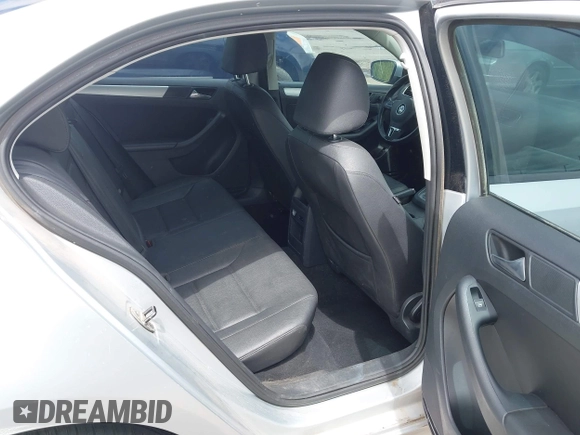 2012 Volkswagen Jetta TDI w/Premium & Nav с VIN 3VWLL7AJ7CM394566, выставлен на аукционе IAAI как лот 42203479 с пробегом 128 070 миль миль и . История ставок и продаж доступна на DreamBid. Изображение 8.