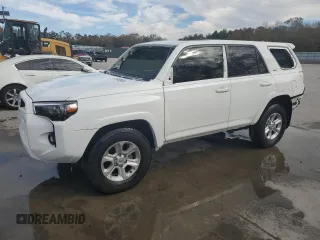 2022 Toyota 4Runner SR5 Premium with VIN JTEFU5JR7N5270373, listed as a Copart auction lot 82409834 with 22,574 mi miles and Salvage title. Bid and sale history available at DreamBid. Image 1.