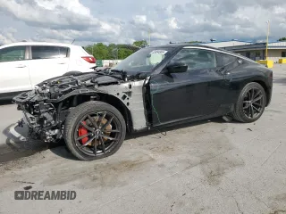 2024 Nissan Z Performance с VIN JN1BZ4BH1RM366566, выставлен на аукционе Copart как лот 53894855 с пробегом 5 252 миль миль и Списание • Salvage title. История ставок и продаж доступна на DreamBid. Изображение 1.