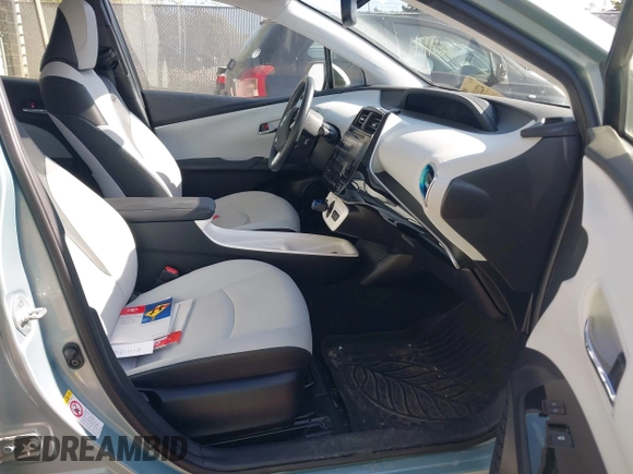 2016 Toyota Prius Four z VIN JTDKARFU6G3513668, wystawiony jako IAAI lot #42213059 z przebiegiem 44 973 mil mil oraz . Historia ofert i sprzedaży dostępna na DreamBid. Obrazek 5.
