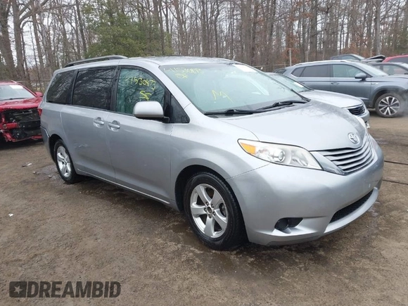2017 Toyota Sienna LE Auto Access Seat with VIN 5TDKZ3DC4HS898051, listed as a IAAI auction lot 41530873 with 117,576 mi miles. Bid and sale history available at carsss.com. Image 1.