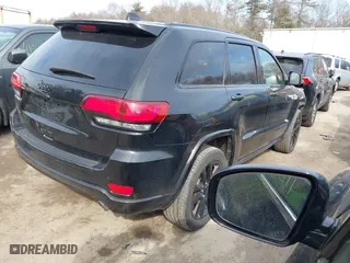 2018 Jeep Grand Cherokee Laredo E with VIN 1C4RJFAG2JC280670, listed as a IAAI auction lot 41686231 with 84,511 mi miles. Bid and sale history available at carsss.com. Image 4.
