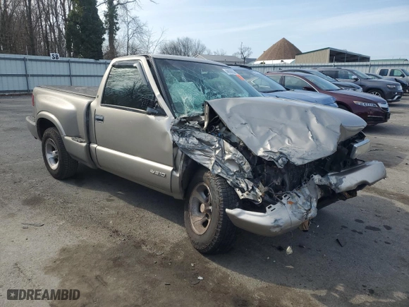 2000 Chevrolet S-10 LS with VIN 1GCCS14W9Y8130139, listed as a Copart auction lot 48936205 with 0 mi miles and Salvage Title. Bid and sale history available at carsss.com. Image 4.