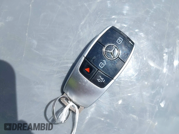 2019 Mercedes-Benz E 450 z VIN WDDZF6JB3KA508944, wystawiony jako IAAI lot #41924160 z przebiegiem 62 302 mil mil oraz . Historia ofert i sprzedaży dostępna na DreamBid. Obrazek 11.