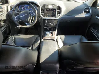 2019 Chrysler 300 Limited with VIN 2C3CCAKG9KH722784, listed as a Copart auction lot 46051835 with 43,364 mi miles and Salvage Title. Bid and sale history available at carsss.com. Image 8.