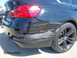 2016 BMW 4 Series 428i xDrive z VIN WBA4C9C58GG141210, wystawiony jako IAAI lot #42218036 z przebiegiem 88 864 mil mil oraz . Historia ofert i sprzedaży dostępna na DreamBid. Obrazek 6.