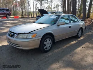 2000 Toyota Camry CE with VIN 4T1BG22K7YU633335, listed as a IAAI auction lot 41912171 with 334,068 mi miles. Bid and sale history available at carsss.com. Image 2.