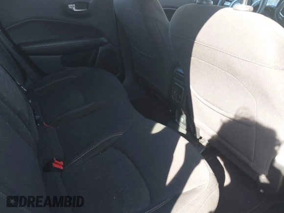 2020 Jeep Compass Sport с VIN 3C4NJCAB1LT236409, выставлен на аукционе IAAI как лот 41696554 с пробегом 125 930 миль миль и . История ставок и продаж доступна на DreamBid. Изображение 8.
