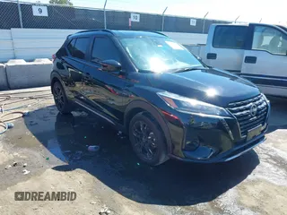 2024 Nissan Kicks SR with VIN 3N1CP5DV7RL490435, listed as a IAAI auction lot 41817333 with 7,918 mi miles and . Bid and sale history available at carsss.com. Image 1.