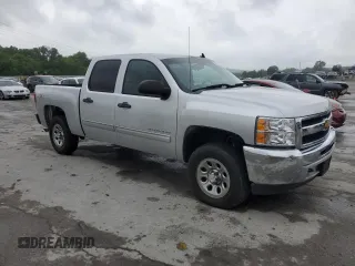 2013 Chevrolet Silverado 1500 LT with VIN 3GCPKSE73DG109371, listed as a Copart auction lot 55916565 with 240,107 mi miles and Non Repairable. Bid and sale history available at DreamBid. Image 4.