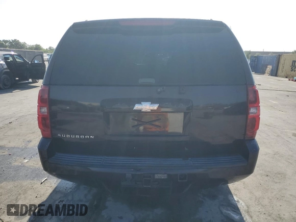 2009 Chevrolet Suburban LS z VIN 1GNFC16J99R225928, wystawiony jako Copart lot #54547305 z przebiegiem 203 556 mil mil oraz Szkoda całkowita • Salvage title. Historia ofert i sprzedaży dostępna na DreamBid. Obrazek 6.