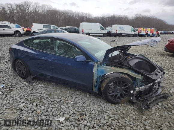 2024 Tesla Model 3 with VIN 5YJ3E1EAXRF829940, listed as a Copart auction lot 47689675 with 7,992 mi miles and Salvage Title. Bid and sale history available at carsss.com. Image 4.
