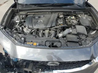 2021 Mazda CX-30 Preferred with VIN 3MVDMBCL4MM302139, listed as a Copart auction lot 59631415 with 47,457 mi miles and Salvage title. Bid and sale history available at DreamBid. Image 12.