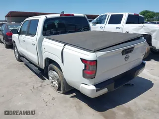2022 Nissan Frontier SV with VIN 1N6ED1EJ8NN650378, listed as a IAAI auction lot 39310357 with 45,898 mi miles. Bid and sale history available at carsss.com. Image 3.