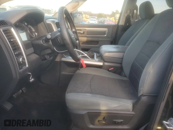 2015 Ram 1500 Big Horn z VIN 1C6RR6LM2FS580466, wystawiony jako Copart lot #46270455 z przebiegiem 146 416 mil mil oraz Szkoda całkowita • Salvage title. Historia ofert i sprzedaży dostępna na DreamBid. Obrazek 7.