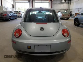 2009 Volkswagen New Beetle Coupe S with VIN 3VWPW31CX9M516865, listed as a Copart auction lot 76178854 with 133,836 mi miles and Clean Title. Bid and sale history available at carsss.com. Image 6.