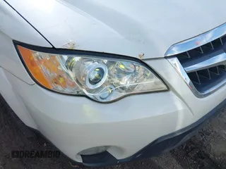 2009 Subaru Outback Special Edition z VIN 4S4BP61CX97328820, wystawiony jako IAAI lot #42219727 z przebiegiem 187 052 mil mil oraz . Historia ofert i sprzedaży dostępna na DreamBid. Obrazek 12.