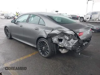2020 Mercedes-Benz CLA 250 z VIN W1K5J4GB6LN106225, wystawiony jako IAAI lot #41504703 z przebiegiem 51 357 mil mil oraz . Historia ofert i sprzedaży dostępna na DreamBid. Obrazek 3.