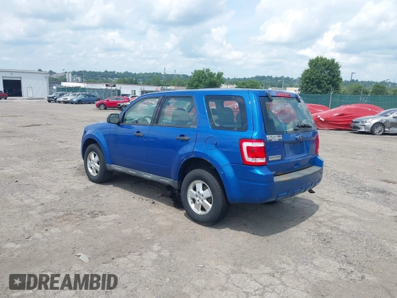2011 Ford Escape XLS with VIN 1FMCU9C71BKC61798, listed as a IAAI auction lot 42692992 with 206,061 mi miles and . Bid and sale history available at DreamBid. Image 3.