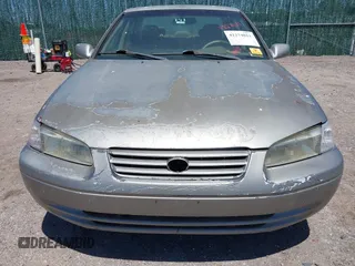 1997 Toyota Camry LE z VIN 4T1BG22K4VU063869, wystawiony jako IAAI lot #42274011 z przebiegiem Nie podano mil oraz . Historia ofert i sprzedaży dostępna na DreamBid. Obrazek 6.