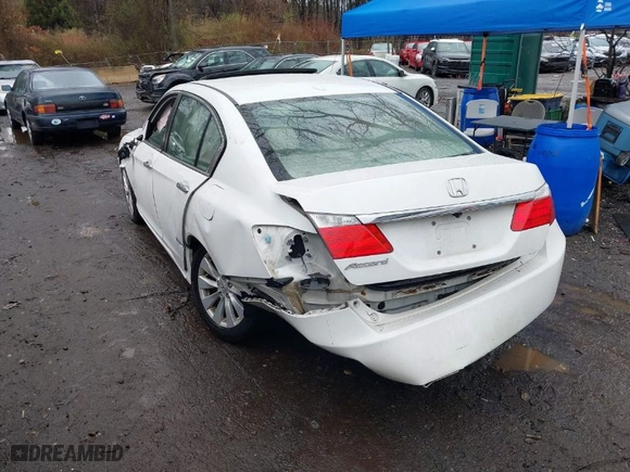 2015 Honda Accord Sedan EX-L with VIN 1HGCR2F86FA025128, listed as a IAAI auction lot 41962254 with 215,810 mi miles. Bid and sale history available at carsss.com. Image 3.