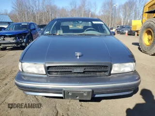 1994 Chevrolet Caprice Classic LS with VIN 1G1BN52P3RR112116, listed as a Copart auction lot 47503125 with 147,600 mi miles and Non Repairable. Bid and sale history available at carsss.com. Image 5.