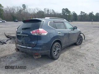 2016 Nissan Rogue SL with VIN 5N1AT2MT5GC835219, listed as a IAAI auction lot 41791029 with 148,102 mi miles. Bid and sale history available at carsss.com. Image 4.