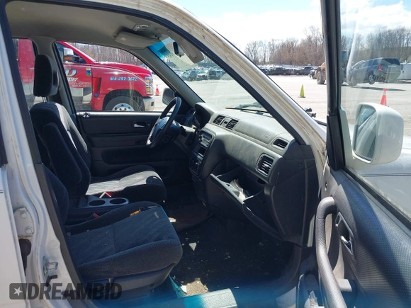 1999 Honda CR-V EX with VIN JHLRD186XXC042293, listed as a IAAI auction lot 42046143 with 276,290 mi miles. Bid and sale history available at carsss.com. Image 5.