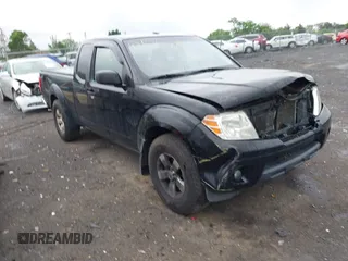 2013 Nissan Frontier SV z VIN 1N6AD0CW6DN711989, wystawiony jako IAAI lot #42124408 z przebiegiem 250 789 mil mil oraz . Historia ofert i sprzedaży dostępna na DreamBid. Obrazek 1.