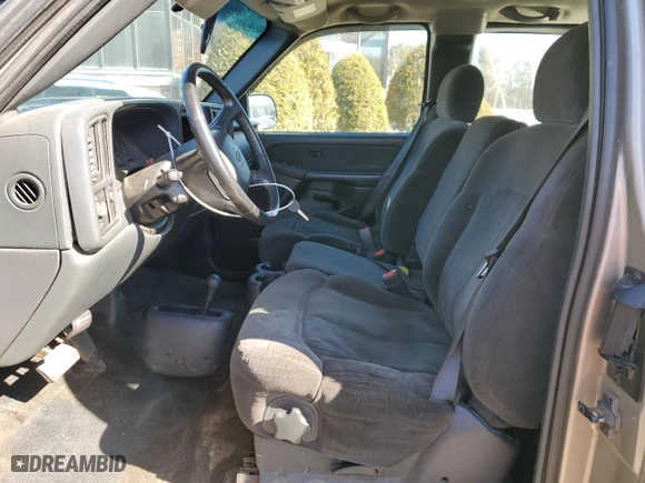 2002 Chevrolet Silverado 1500 LS with VIN 2GCEK19VX21246212, listed as a Copart auction lot 47002925 with 302,604 mi miles and Clean Title. Bid and sale history available at carsss.com. Image 7.