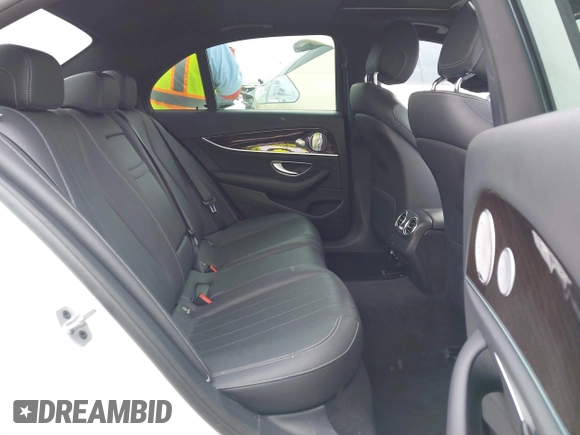 2020 Mercedes-Benz E 350 with VIN W1KZF8DB7LA818152, listed as a IAAI auction lot 41871865 with 89,101 mi miles and . Bid and sale history available at DreamBid. Image 8.