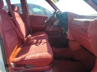 1994 Plymouth Acclaim z VIN 3P3AA4630RT275149, wystawiony jako Copart lot #79877324 z przebiegiem 125 175 mil mil oraz Szkody całkowita. Historia ofert i sprzedaży dostępna na DreamBid. Obrazek 7.