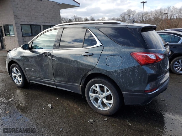 2020 Chevrolet Equinox LT with VIN 3GNAXVEX4LS617733, listed as a Copart auction lot 44356155 with 30,586 mi miles and Salvage Title. Bid and sale history available at carsss.com. Image 2.