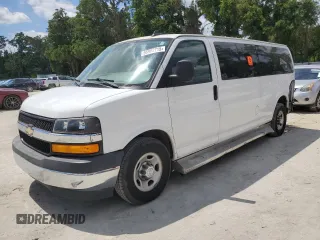 2017 Chevrolet Express Passenger LT z VIN 1GAZGPFG2H1180404, wystawiony jako Copart lot #56962715 z przebiegiem 89 706 mil mil oraz Szkoda całkowita • Salvage title. Historia ofert i sprzedaży dostępna na DreamBid. Obrazek 1.