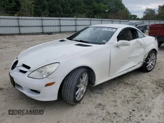2005 Mercedes-Benz SLK 230/320 with VIN WDBWK56F75F054914, listed as a Copart auction lot 57760195 with 113,151 mi miles and Salvage title. Bid and sale history available at DreamBid. Image 1.