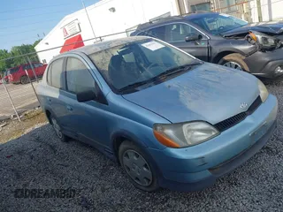 2000 Toyota ECHO z VIN JTDBT1239Y0049903, wystawiony jako IAAI lot #42411127 z przebiegiem 117 329 mil mil oraz . Historia ofert i sprzedaży dostępna na DreamBid. Obrazek 1.