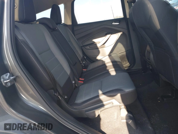 2016 Ford Escape SE with VIN 1FMCU9GX1GUB67636, listed as a IAAI auction lot 41929725 with 68,297 mi miles. Bid and sale history available at carsss.com. Image 8.
