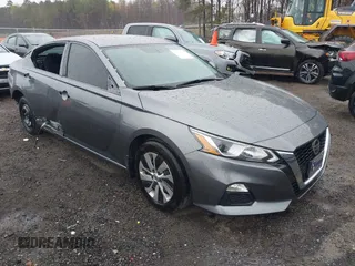 2019 Nissan Altima S with VIN 1N4BL4BV8KC139896, listed as a IAAI auction lot 41845640 with 80,719 mi miles and . Bid and sale history available at carsss.com. Image 1.