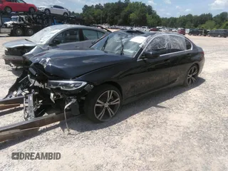 2021 BMW 3 Series 330i z VIN 3MW5R1J0XM8B73341, wystawiony jako IAAI lot #41462711 z przebiegiem Nie podano mil oraz . Historia ofert i sprzedaży dostępna na DreamBid. Obrazek 2.