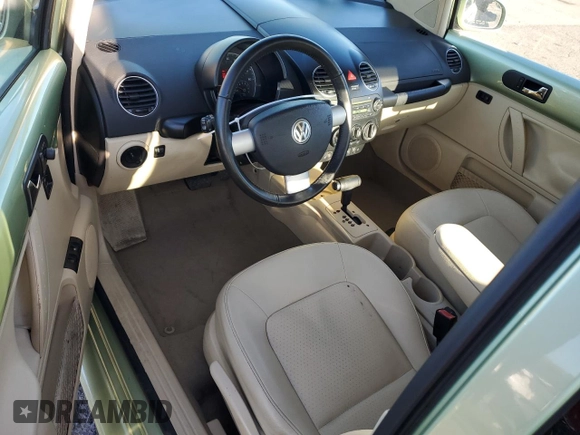 2009 Volkswagen Beetle S с VIN 3VWRG31C49M514082, выставлен на аукционе Copart как лот 57862265 с пробегом 59 300 миль миль и Списание • Salvage title. История ставок и продаж доступна на DreamBid. Изображение 8.