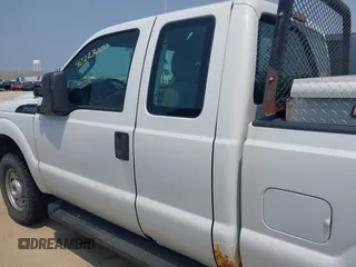 2011 Ford F-250 XL с VIN 1FT7X2B60BEA52497, выставлен на аукционе IAAI как лот 42223000 с пробегом 231 094 миль миль и . История ставок и продаж доступна на DreamBid. Изображение 14.