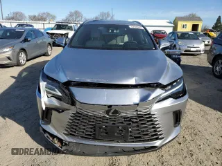2024 Lexus RX 350 z VIN 2T2BAMCA8RC084861, wystawiony jako Copart lot #47323625 z przebiegiem 4 008 mil mil oraz Szkoda całkowita • Salvage title. Historia ofert i sprzedaży dostępna na DreamBid. Obrazek 5.