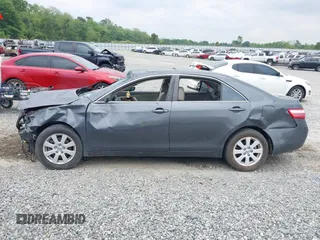 2009 Toyota Camry LE z VIN 4T1BK46KX9U594987, wystawiony jako IAAI lot #42039029 z przebiegiem 156 812 mil mil oraz . Historia ofert i sprzedaży dostępna na DreamBid. Obrazek 15.