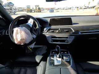 2020 BMW 7 Series 740i with VIN WBA7T2C00LCD39163, listed as a Copart auction lot 67325212 with 0 mi miles. Bid and sale history available at carsss.com. Image 8.